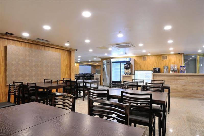 Hotel Osaka Keiko Extérieur photo